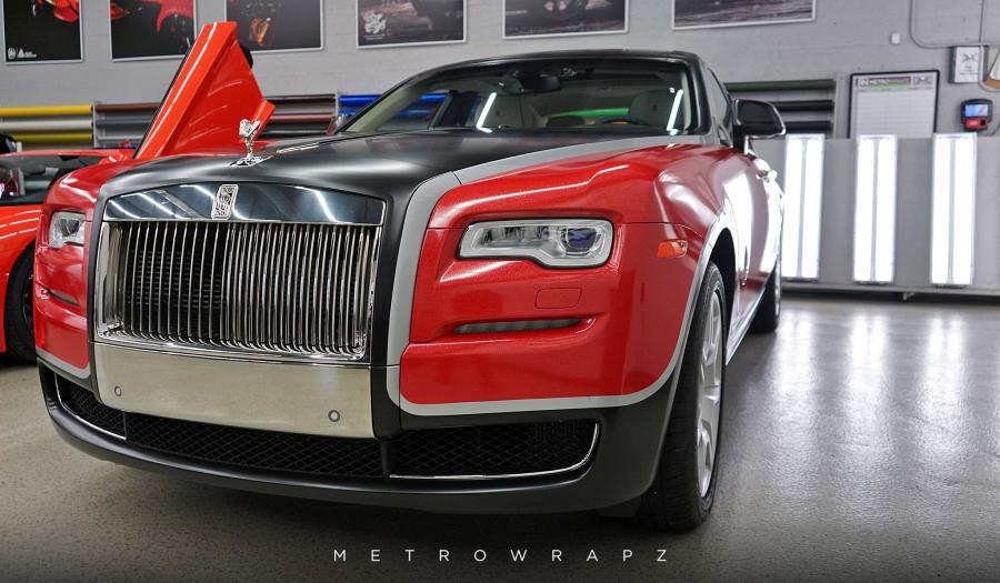  Rolls-Royce Ghost by MetroWrapz 2016 года  (фото 3 из 6)